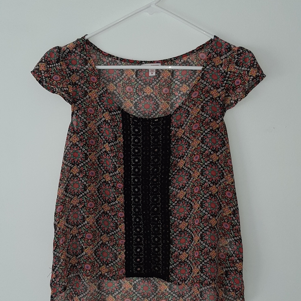 Bongo colorful summer cap sleeve top.